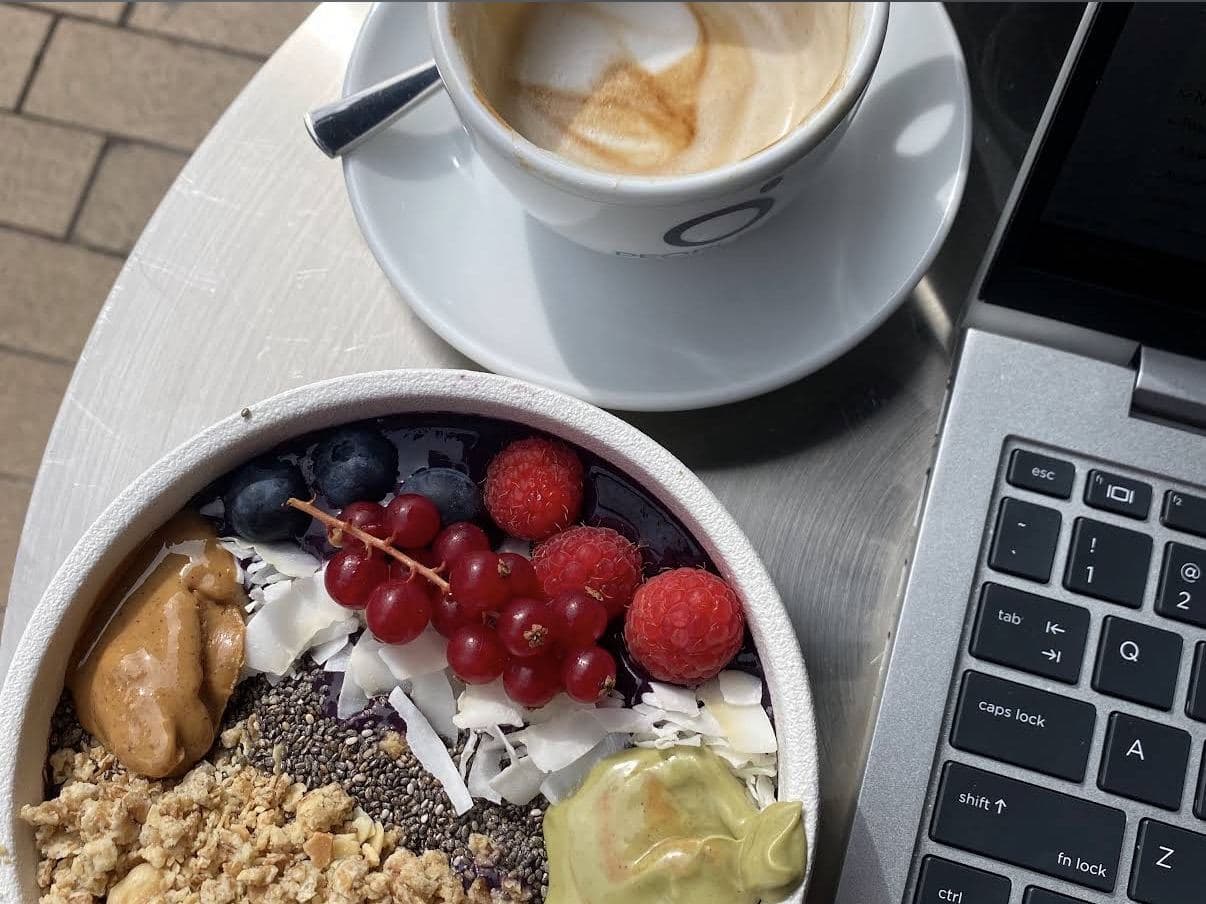 Açaí bowl with granola, berries and peanut butter